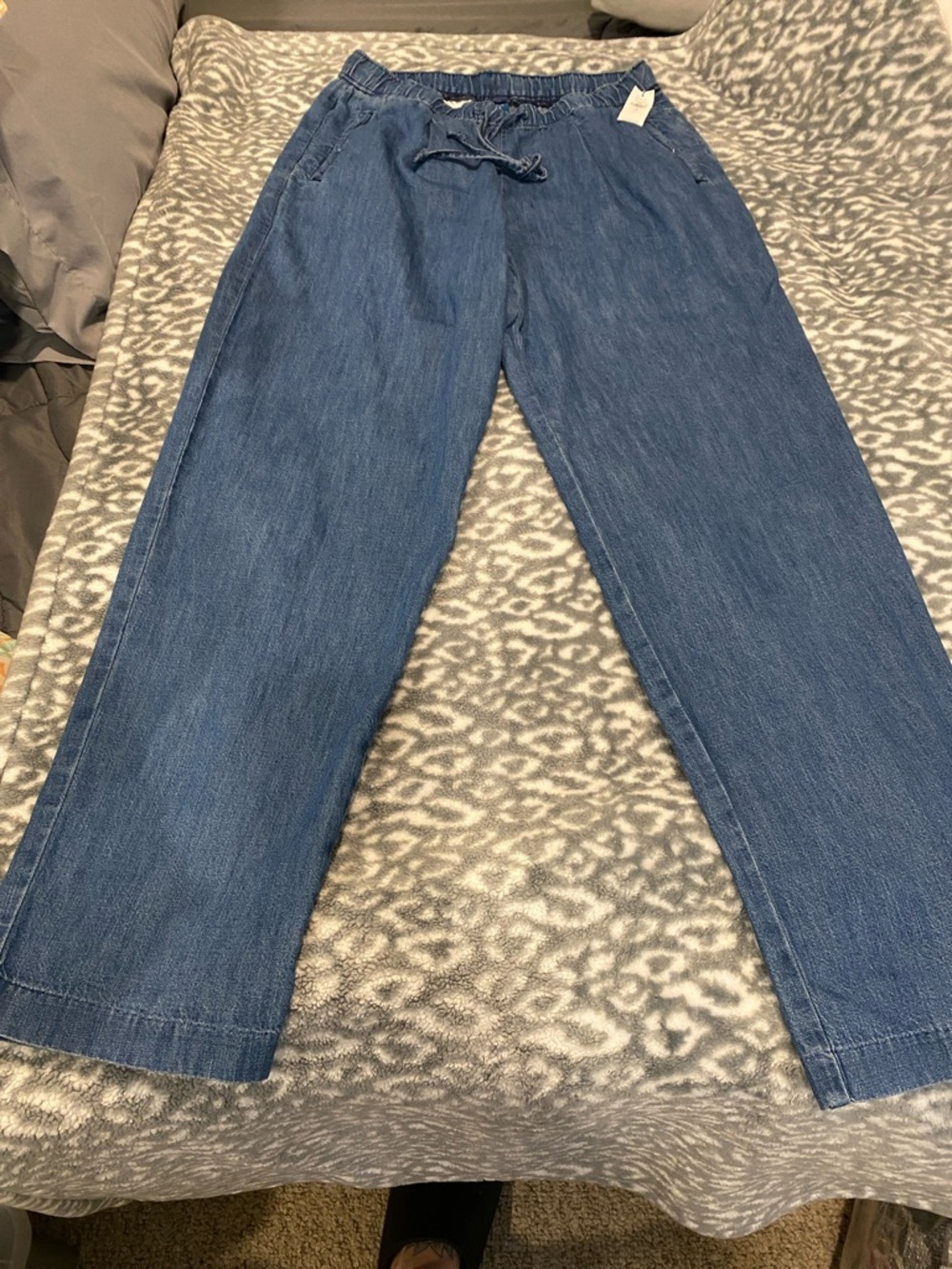Old Navy Women's Straight Leg Drawstring Denim Pants - Blue brand new with tag